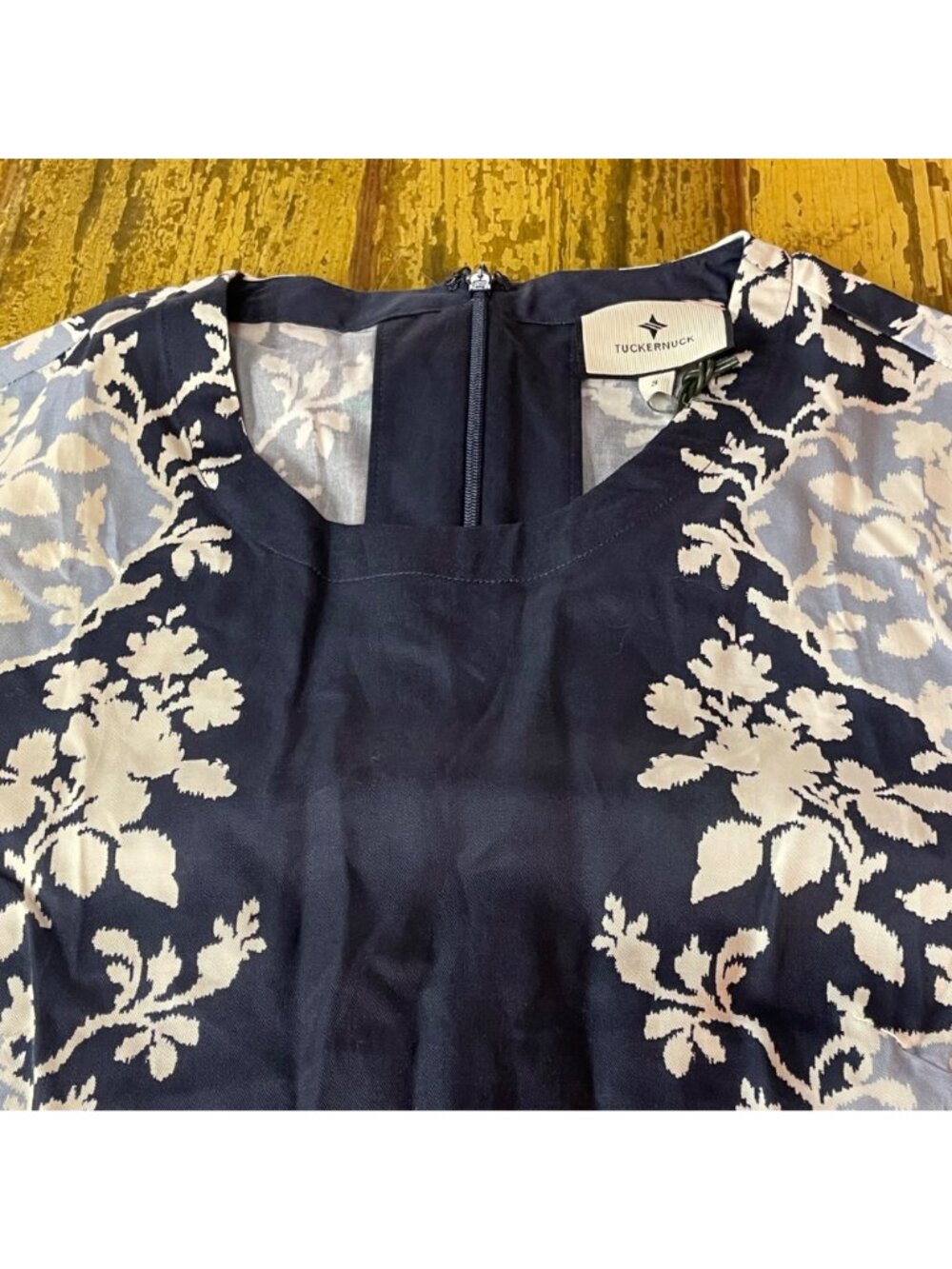 Tuckernuck Blue Fog Pleated Liza Dress Floral Sz SM Tencel Lightweight Spring - Picture 6 of 12